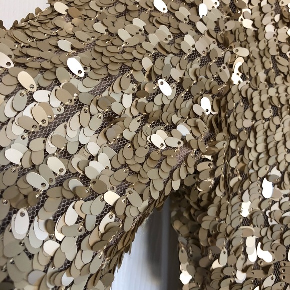 Gold sequin mini dress - Picture 3 of 5